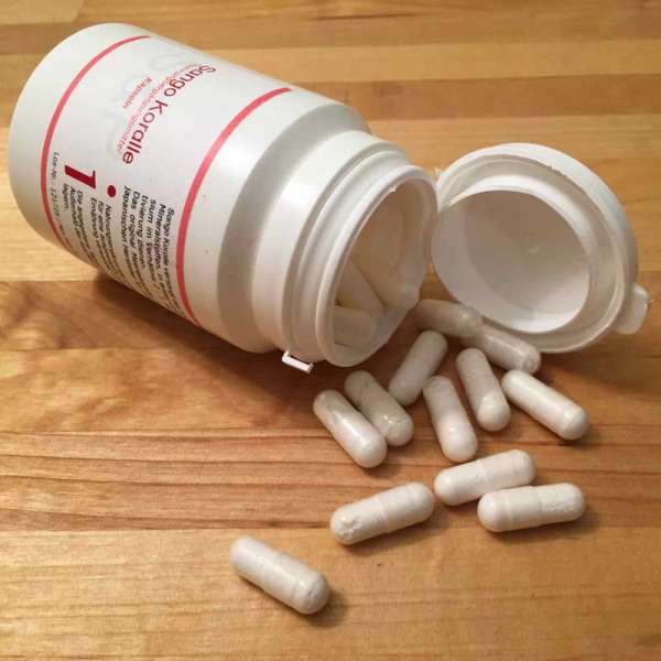 Sango Koralle | Kalzium, Magnesium & 70 Mineralien (Pulver & Kapseln)