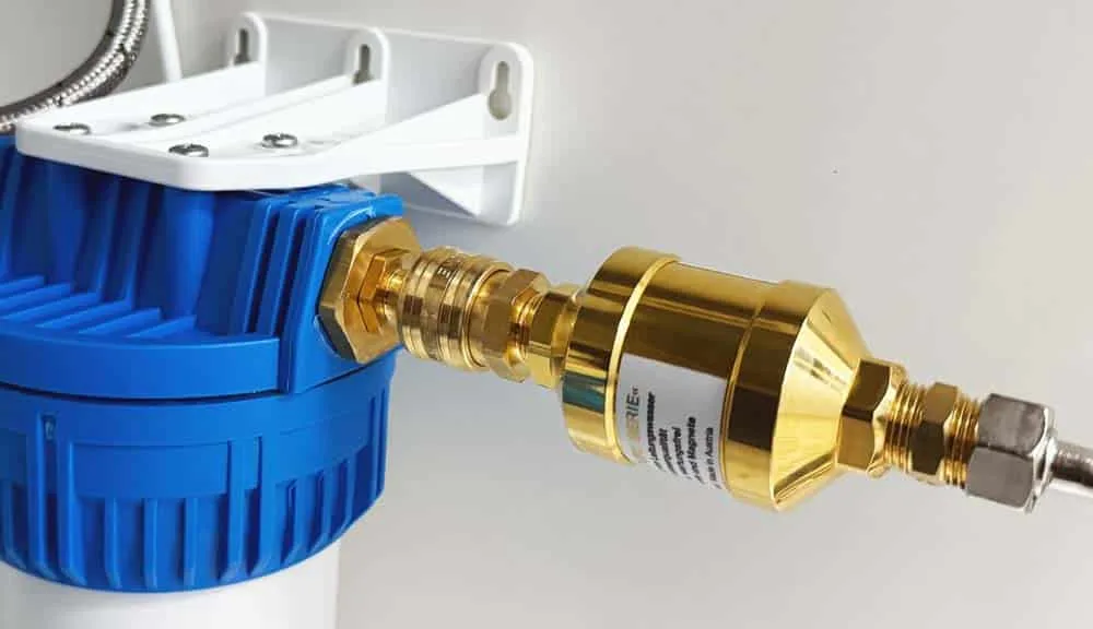 QuickHexaFlow Untertischfilter mit UMH Pure für hexagonales strukturiertes Wasser